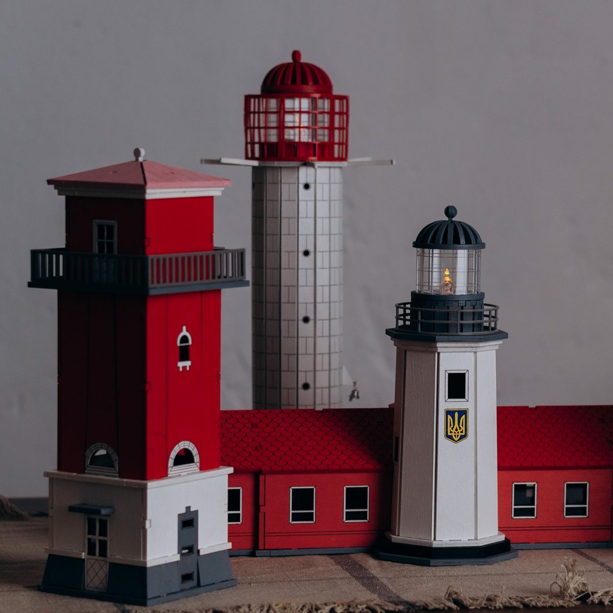 Lighthouse on Zmiiniy Island with an extension (Ukraine), prefabricated wooden model