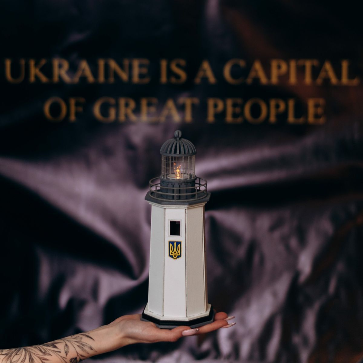 Маяк на острові Зміїний (Україна), збірна дерев'яна модель zm.c фото